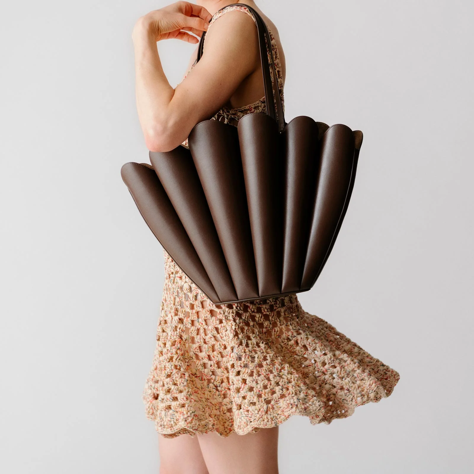 Seashell Tote - Black - Image 7